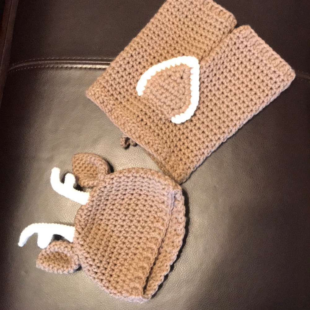 Newborn deer costume for photos